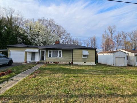 208 Clancy St, Salisbury, NC 28147