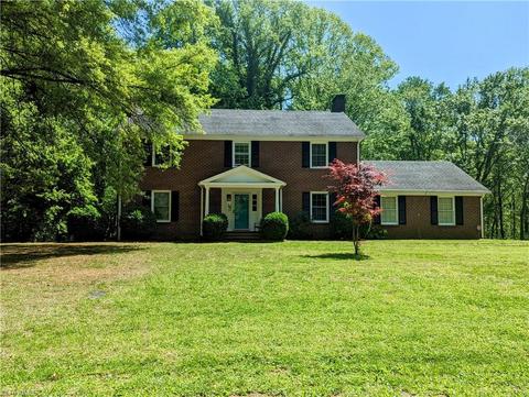 181 Beechtree Cir, Mount Airy, NC 27030 photo 4