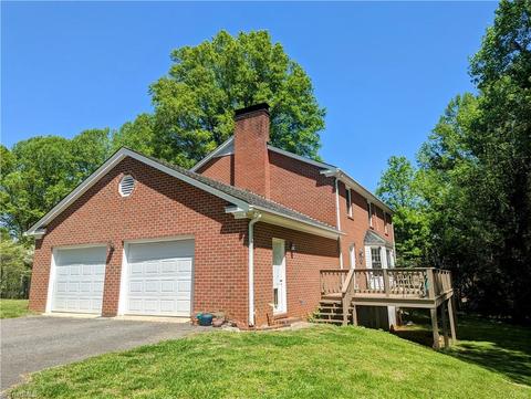 181 Beechtree Cir, Mount Airy, NC 27030 photo 9