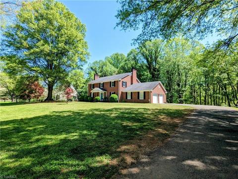 181 Beechtree Cir, Mount Airy, NC 27030 photo 3