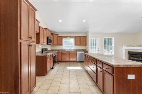 2398 Featherstone Ct, Trinity, NC 27370 photo 13