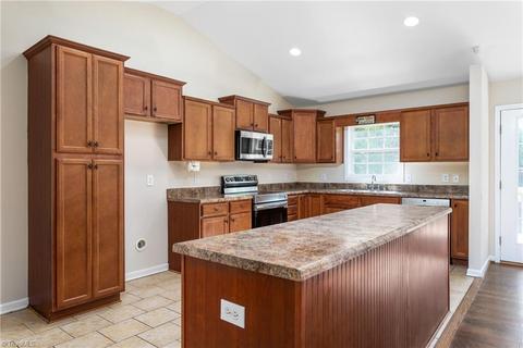 2398 Featherstone Ct, Trinity, NC 27370 photo 12