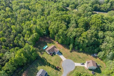 2398 Featherstone Ct, Trinity, NC 27370 photo 37