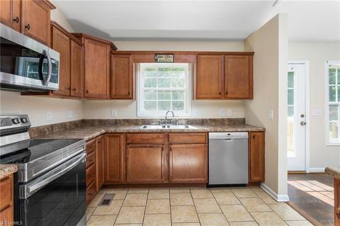 2398 Featherstone Ct, Trinity, NC 27370 photo 15