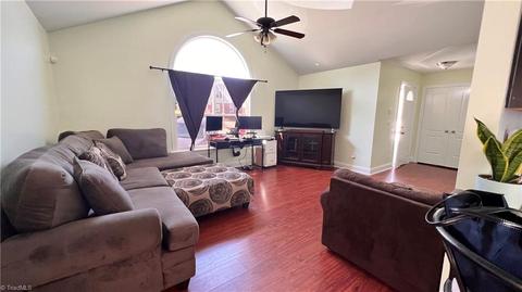 1427 E Commerce Ave, High Point, NC 27260 photo 4