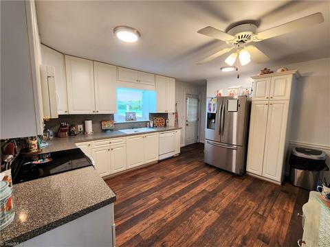 108 Hill St, King, NC 27021 photo 11