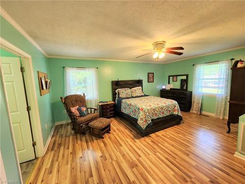 108 Hill St, King, NC 27021 photo 16