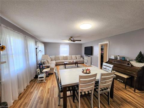 108 Hill St, King, NC 27021 photo 8