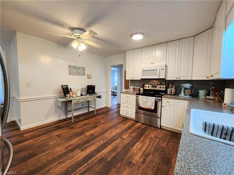 108 Hill St, King, NC 27021 photo 13