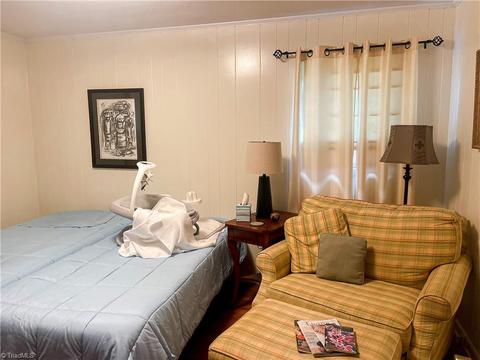424 N Main St, Dobson, NC 27017 photo 18