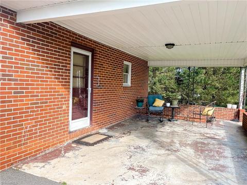 424 N Main St, Dobson, NC 27017 photo 29