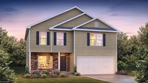 4484 Green Valley Dr #11, Trinity, NC 27370