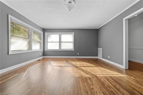 1710 Windsor Dr, High Point, NC 27262 photo 7