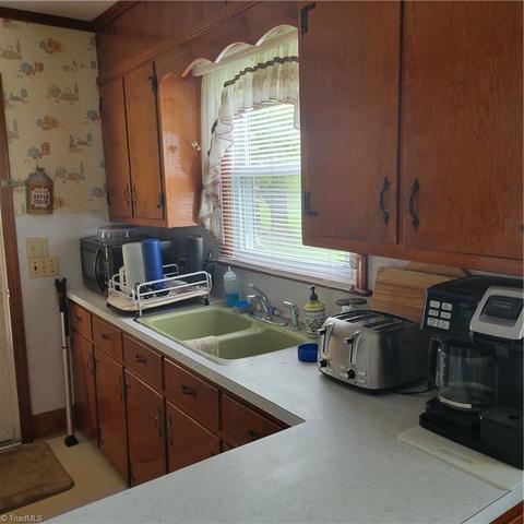 117 Sunset Dr, King, NC 27021 photo 7