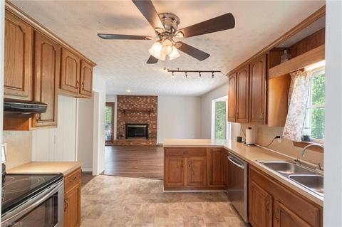 4264 Creekview Dr, Trinity, NC 27370 photo 23