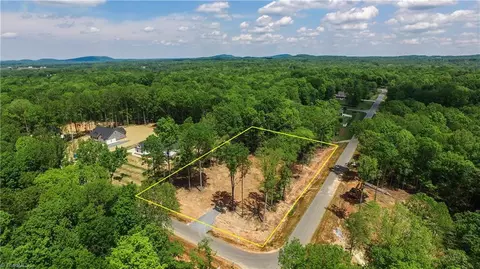 000 Badin Ln, Asheboro, NC 27205