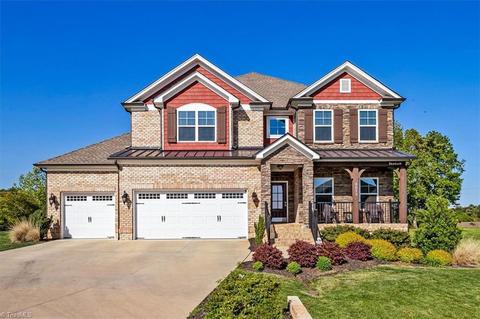 8016 NW Meadows Dr, Stokesdale, NC 27357