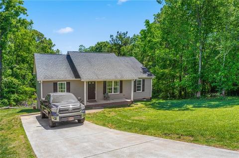 3468 Circle Ct, Trinity, NC 27370 photo 3