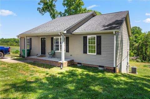 3468 Circle Ct, Trinity, NC 27370 photo 4