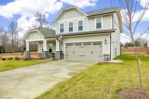 1662 Ashmead Ln, Clemmons, NC 27012
