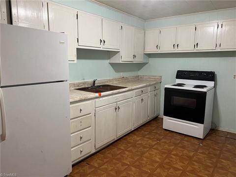 800 Gaines Ave, High Point, NC 27263 photo 7