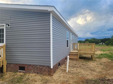 3658 Weeden St, Staley, NC 27355 photo 2