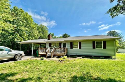 140 N Arlington Ave, Jonesville, NC 28642