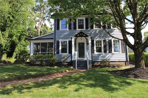 923 Hawthorne Rd, Winston Salem, NC 27103