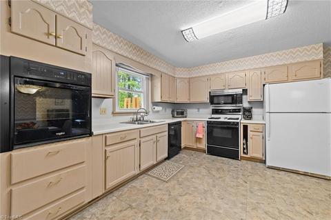 305 Windsor Dr, Salisbury, NC 28144 photo 16