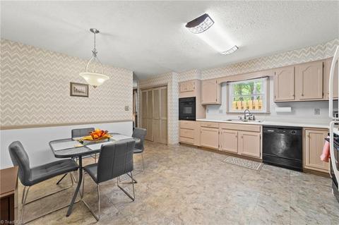 305 Windsor Dr, Salisbury, NC 28144 photo 17