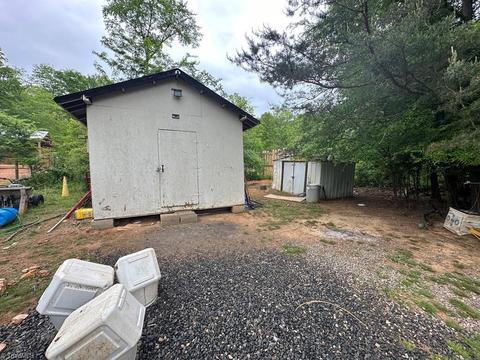 150 Leffew Dr, Eden, NC 27288 photo 5