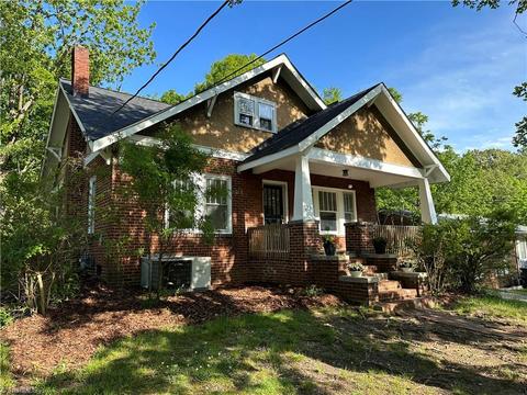 621 Wesley Dr, High Point, NC 27262