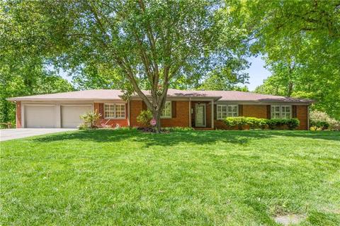 931 Croyden St, High Point, NC 27262