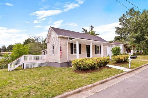 741 Davis St, Eden, NC 27288 photo 1