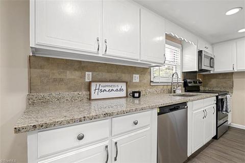 741 Davis St, Eden, NC 27288 photo 5