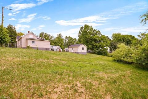 741 Davis St, Eden, NC 27288 photo 16