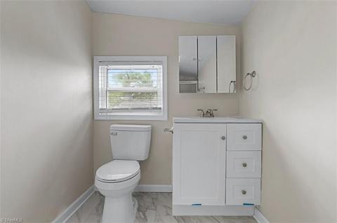 741 Davis St, Eden, NC 27288 photo 11
