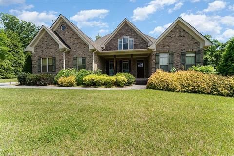 8432 Cripplegate Trce, Browns Summit, NC 27214 photo 2