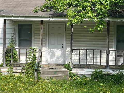 1017 Watkins St, Greensboro, NC 27407