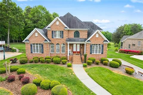 293 N Hiddenbrooke Dr, Advance, NC 27006