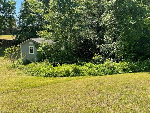 140 Maple Ridge Dr, King, NC 27021 photo 5