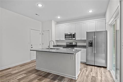 185 Pinecroft Ln, Spencer, NC 28159 photo 8