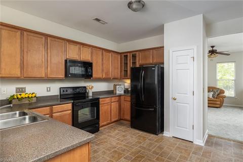 2524 Covington Loop, Graham, NC 27253 photo 10