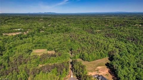 362 Pearman Rd, Summerfield, NC 27358
