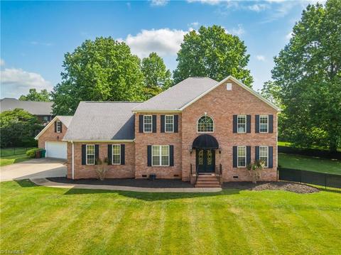 3484 Ascot Dr, Trinity, NC 27370 photo 1