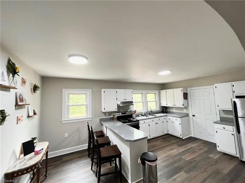711 Carr St, High Point, NC 27262 photo 6