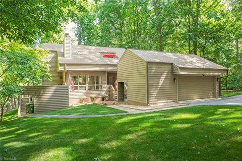 2018 La Dora Dr, High Point, NC 27265 photo 2