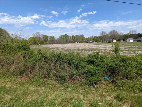 267 Chaffin Rd, Woodleaf, NC 27054