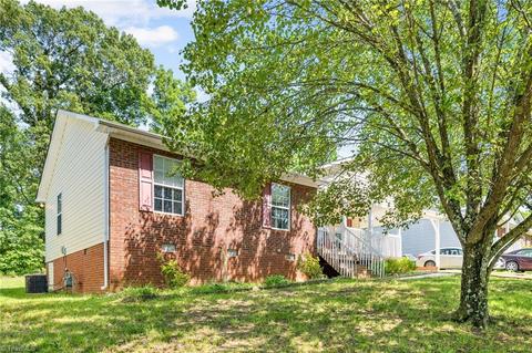 602 Rosecrest Dr, High Point, NC 27260 photo 3