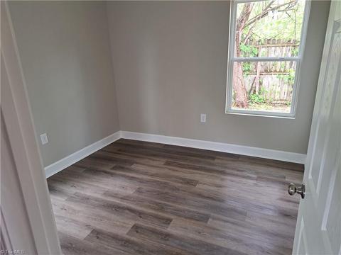 1108 E Stadium Dr, Eden, NC 27288 photo 9
